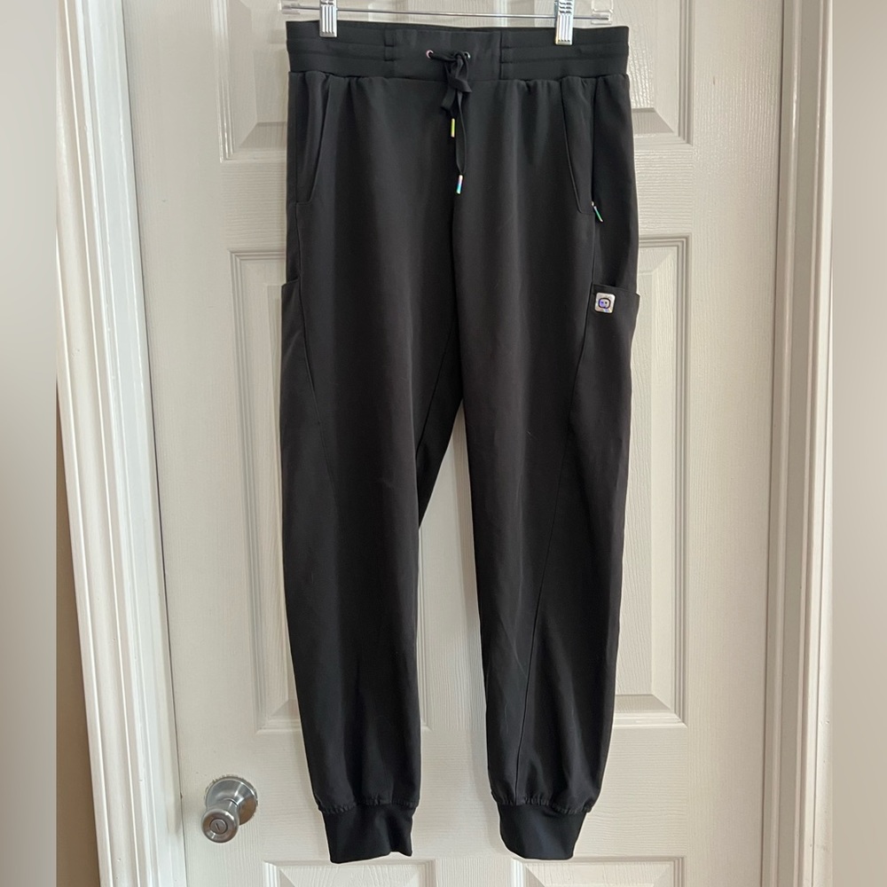 Women’s WonderWink Aero Cargo Jogger Scrub Pants, Black